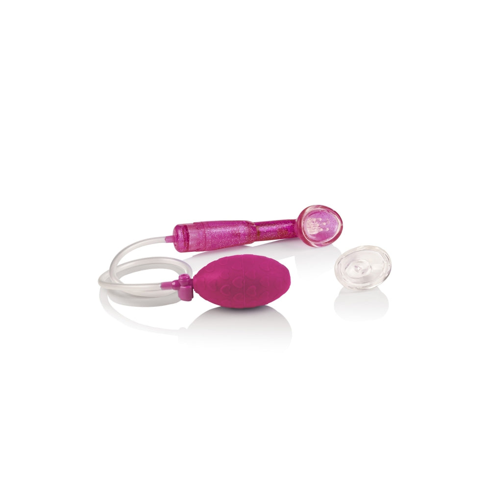 Pompa Vacuum cu Vibratii CalExotics Pentru Clitoris Roz - Pompa Vaginala cu 3 Moduri Vibratii - Pompita cu valva de eliberare rapida - Maneca cu gadilitori