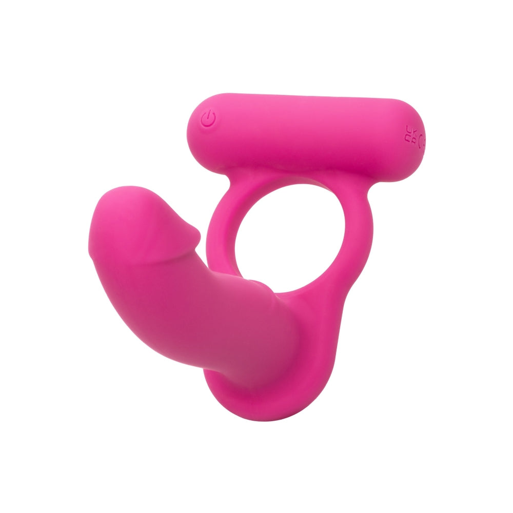 Inel Pentru Penis CalExotics Double Diver cu Dildo Vibrant - 9.5 cm, Roz - Inelul elastic sporeste rezistenta, sonda vibranta stimuleaza clitorisul, iar dildoul ofera o dubla stimulare - 12 Functii de vibratie, rezistent la apa, reincarcabil