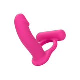 Inel Pentru Penis CalExotics Double Diver cu Dildo Vibrant - 9.5 cm, Roz - Inelul elastic sporeste rezistenta, sonda vibranta stimuleaza clitorisul, iar dildoul ofera o dubla stimulare - 12 Functii de vibratie, rezistent la apa, reincarcabil