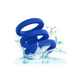Inel triplu pentru penis CalExotics Admiral din silicon lichid cu suport multi-inele pentru rezistenta si stimulare, albastru