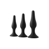 Set Dopuri Anale Fantasstic Anal Training Kit - Negru, 3 Marimi graduale - Baza cu ventuza pentru utilizare hands-free - Material din Silicon moale si neted