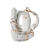 Catuse BDSM Bondage albe din piele artificiala cu lant detasabil 10 cm si detalii aurii, ajustabile pentru jocuri Bondage