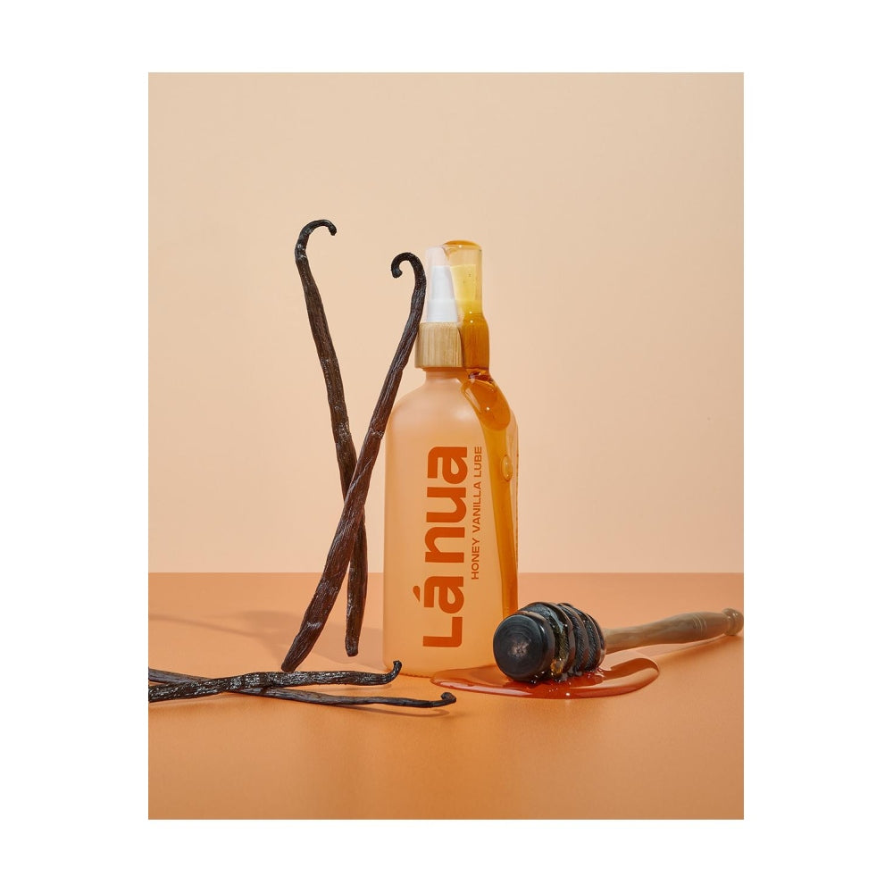Lubrifiant comestibil pe baza de apa La Nua Honey Vanilla cu aroma de miere si vanilie, ingrediente curate si eficiente, de lunga durata, sigur pentru jucarii, non-lipicios si hipoalergenic, lux pur si sustenabil pentru planeta noastra