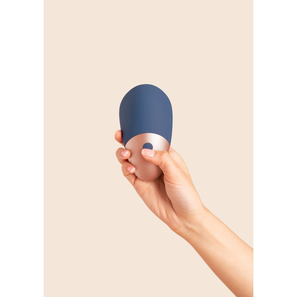 Vibrator SMART cu Suctiune Deia the Arouser, Albastru, 10 Moduri Vibratii
