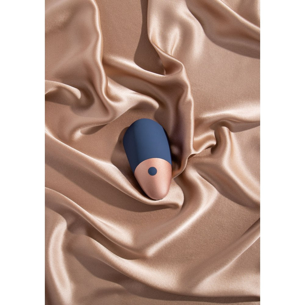 Vibrator SMART cu Suctiune Deia the Arouser, Albastru, 10 Moduri Vibratii