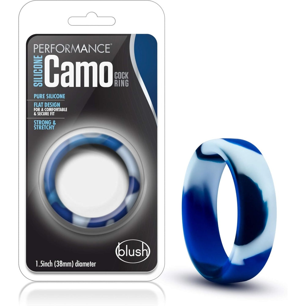 Inel penis Blush Novelties Performance Silicone Camo - 3.8 cm latime - Se intinde pentru fixare sigura - Suprafata satinata UltraSilk nu trage, nu ruleaza - Jucarie sexuala pentru marire penis, barbati, cupluri - Camuflaj albastru