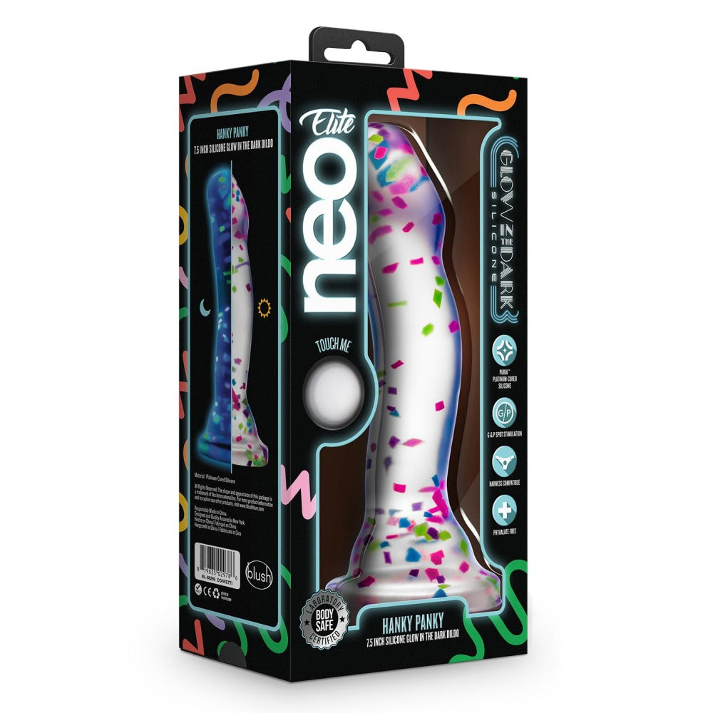Dildo Stralucitor in Intuneric Blush Novelties Neo Elite Purio din Silicon - 19 cm Dildo Transparent cu Confetti - Curbe Speciale pentru Stimularea Punctului G si P - Baza cu ventuza-Suprafata Neteda si Non-poroasa - Jucarie Sexuala