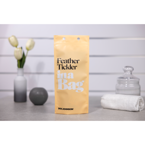 Tickler cu pene moi pentru BDSM - Jucarie erotica pentru incepatori - Stimulare delicata - Negru, 19.7 cm