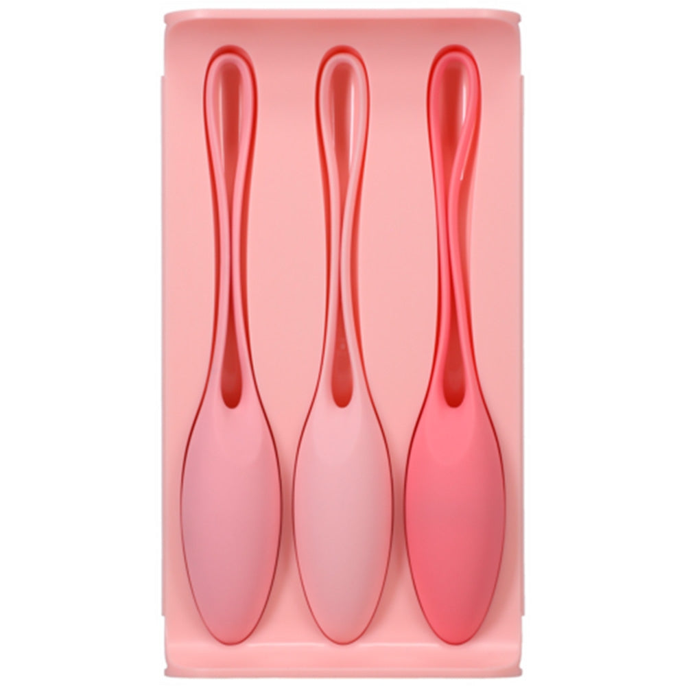 Set Doc Johnson Bile Kegel din Silicon - Trei Bile Kegel cu Greutati Diferite pentru Antrenament Gradual: 45, 55 si 65 Grame, Roz