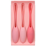 Set Doc Johnson Bile Kegel din Silicon - Trei Bile Kegel cu Greutati Diferite pentru Antrenament Gradual: 45, 55 si 65 Grame, Roz