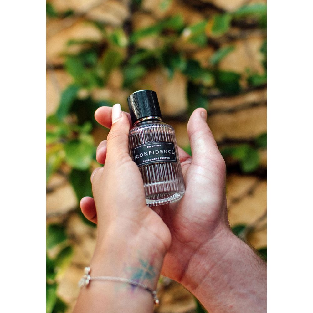 Parfum cu Feromoni Pentru Barbati Eye of Love 50 ml | Confidence | Pentru o atrage pe EA | vegan, cruelty free