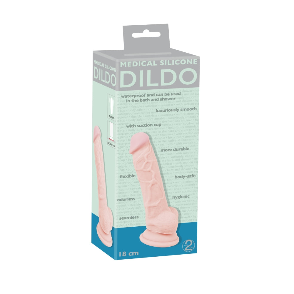 Dildo realist silicon lichid cu ventuza, prindere ferma si detalii naturale - 18 cm