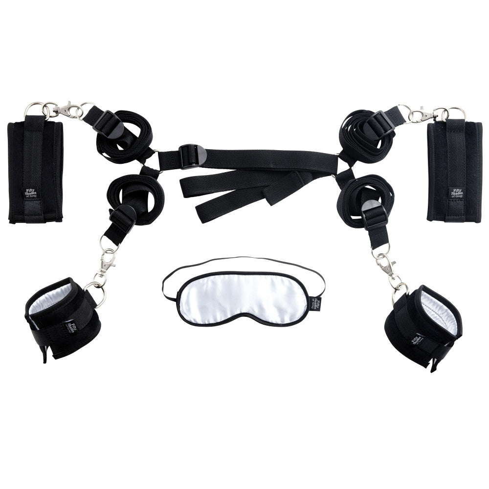Set Bondage 3 Piese Fifty Shades of Grey Hard Limits - 4 catuse cu sistem de prindere velcro, hogtie, masca din satin - include saculet din satin pentru depozitare discreta - ideal pentru jocuri BDSM in cuplu