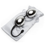 Bile Kegel Fifty Shades of Grey Inner Goddess Argintiu - bile vaginale cu banda elastica - greutate de 67 g, ideal pentru incepatori - perfect pentru antrenamentul muschilor pelvieni - include saculet de satin pentru depozitare discreta